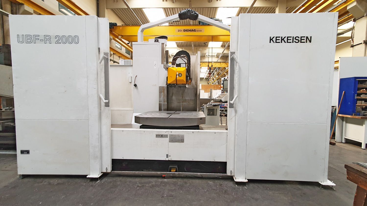 Universalbettfräsmaschine UBF-R 2000 Frontansicht