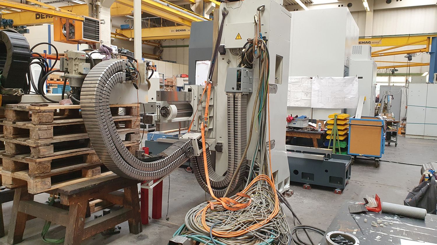 Universalbettfräsmaschine UBF-R 2000 Turm zerlegt