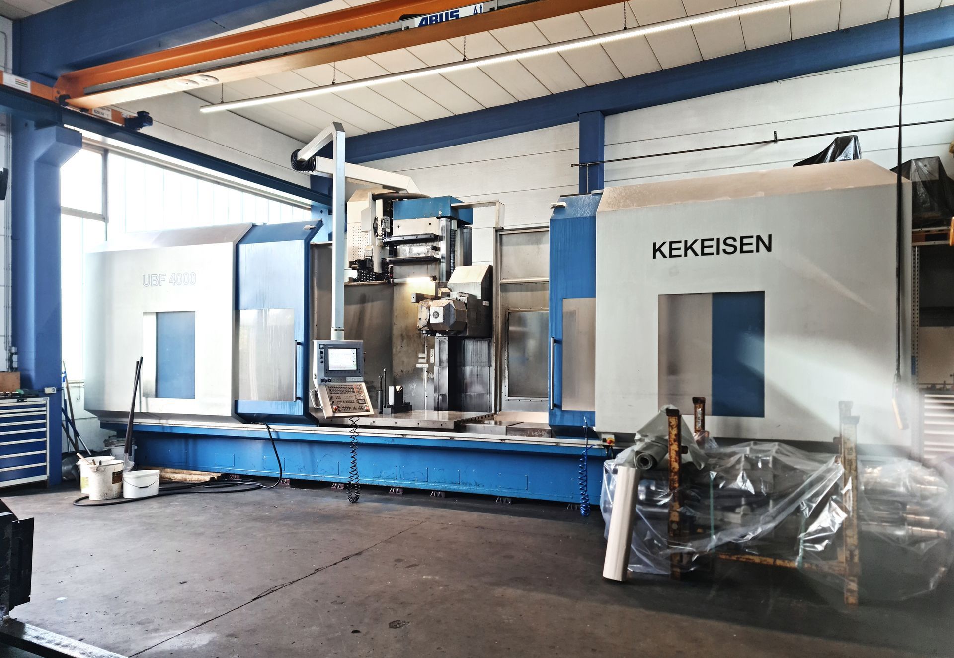 KEKEISEN Universal Bed Milling Machine Front view