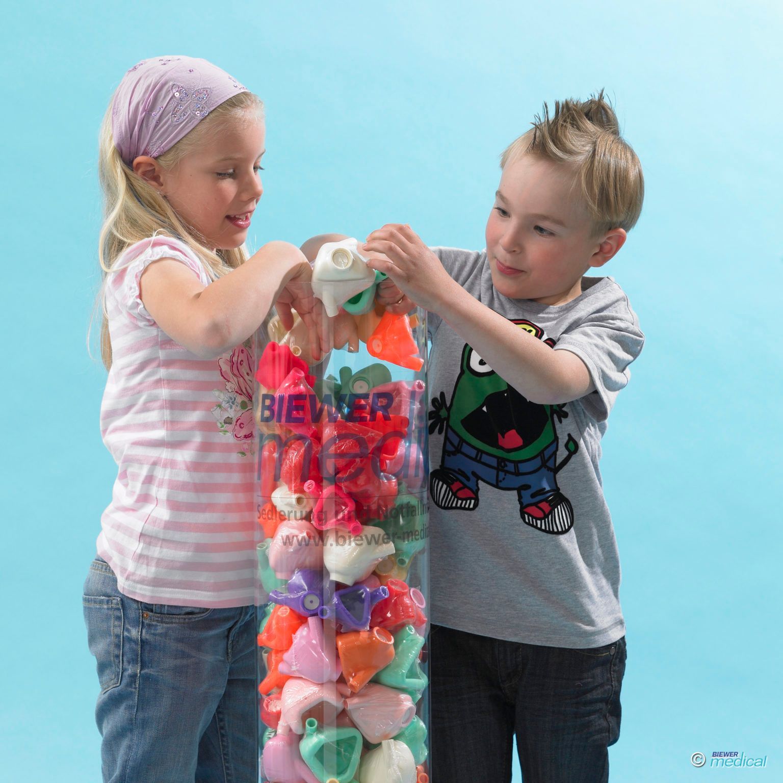 Lachgas + Kinder Behandlung bei Praxis Dr. Kadir Aksogan, R