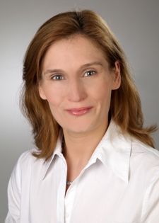Gina Schöne ist unsere Sport- und Erziehungswissenschaftlerin * Gesundheits- und Qualitätsmanagerin * Coach, die sich mit Beratung - Coaching - Training ausaeinadersetzt.