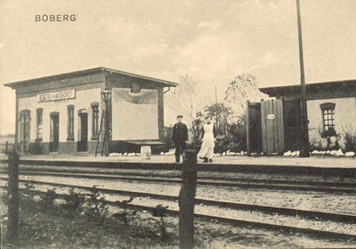 Hier geht es zum Bahnhof