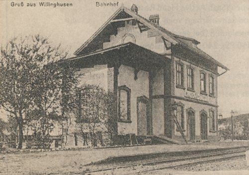 Hier geht es zum Bahnhof