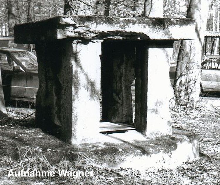 Schachtabdeckung 1998