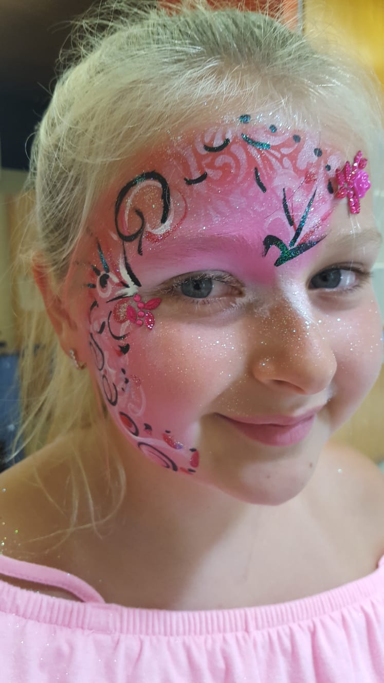 Kinderschminken in Krlsruhe buchen bei Corinna Hauth mädchen und Jungen