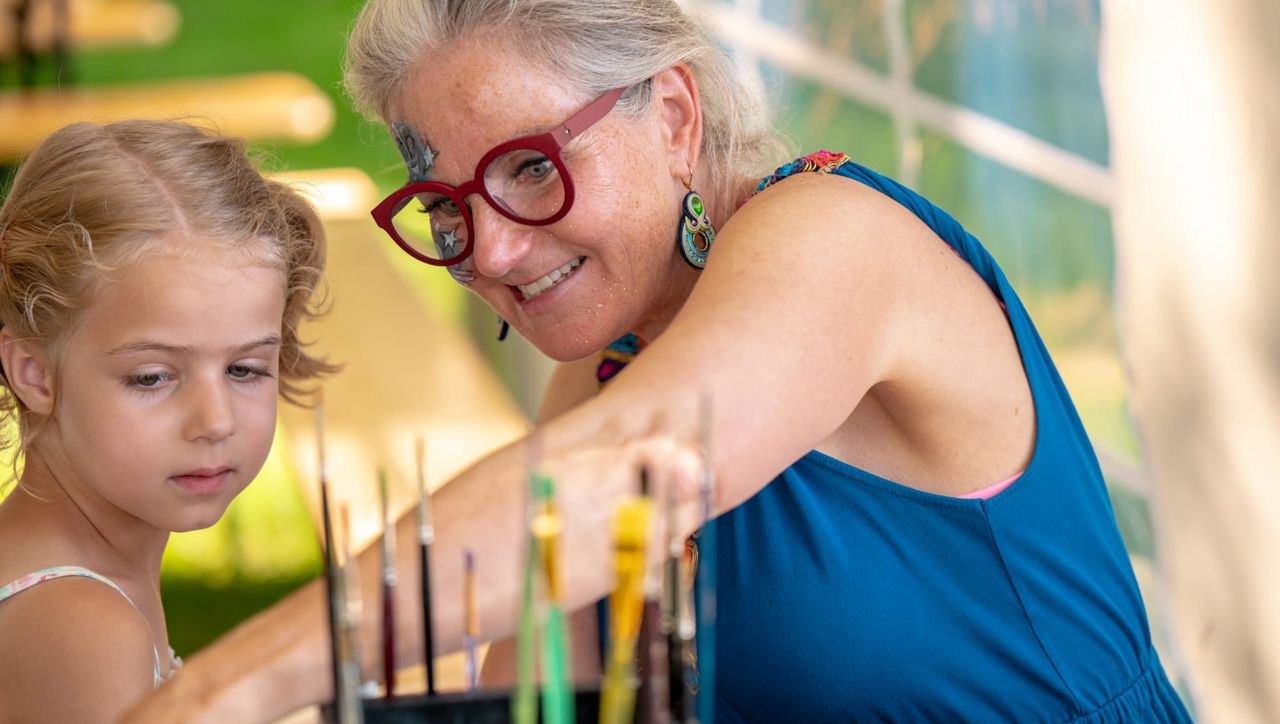 Kinderschminken Naturkosmetik Karlsruhe mit Corinna Hauth init Sommerfest