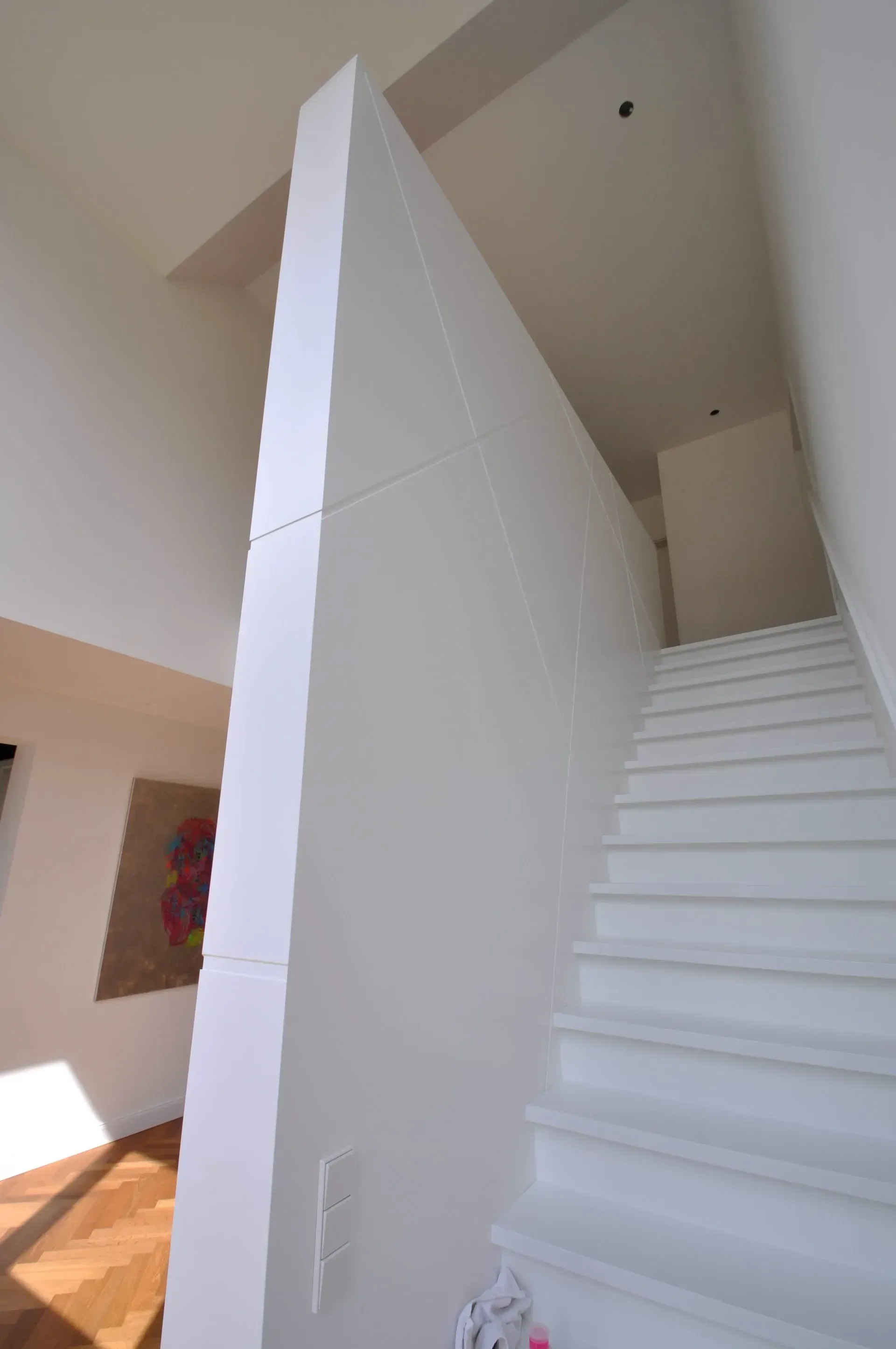 Akzentwand im Treppenaufgang