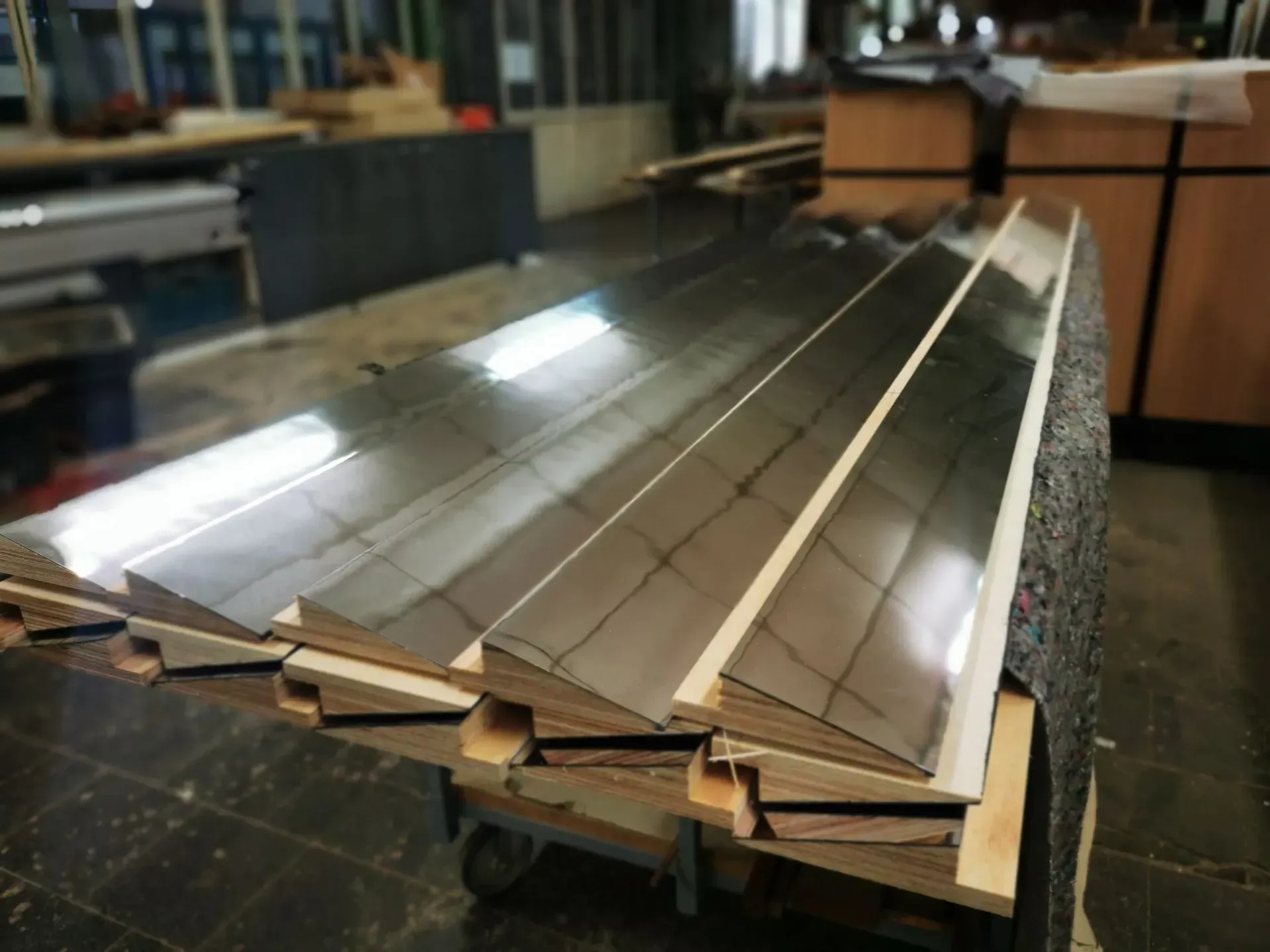 Holzleisten mit Dekor