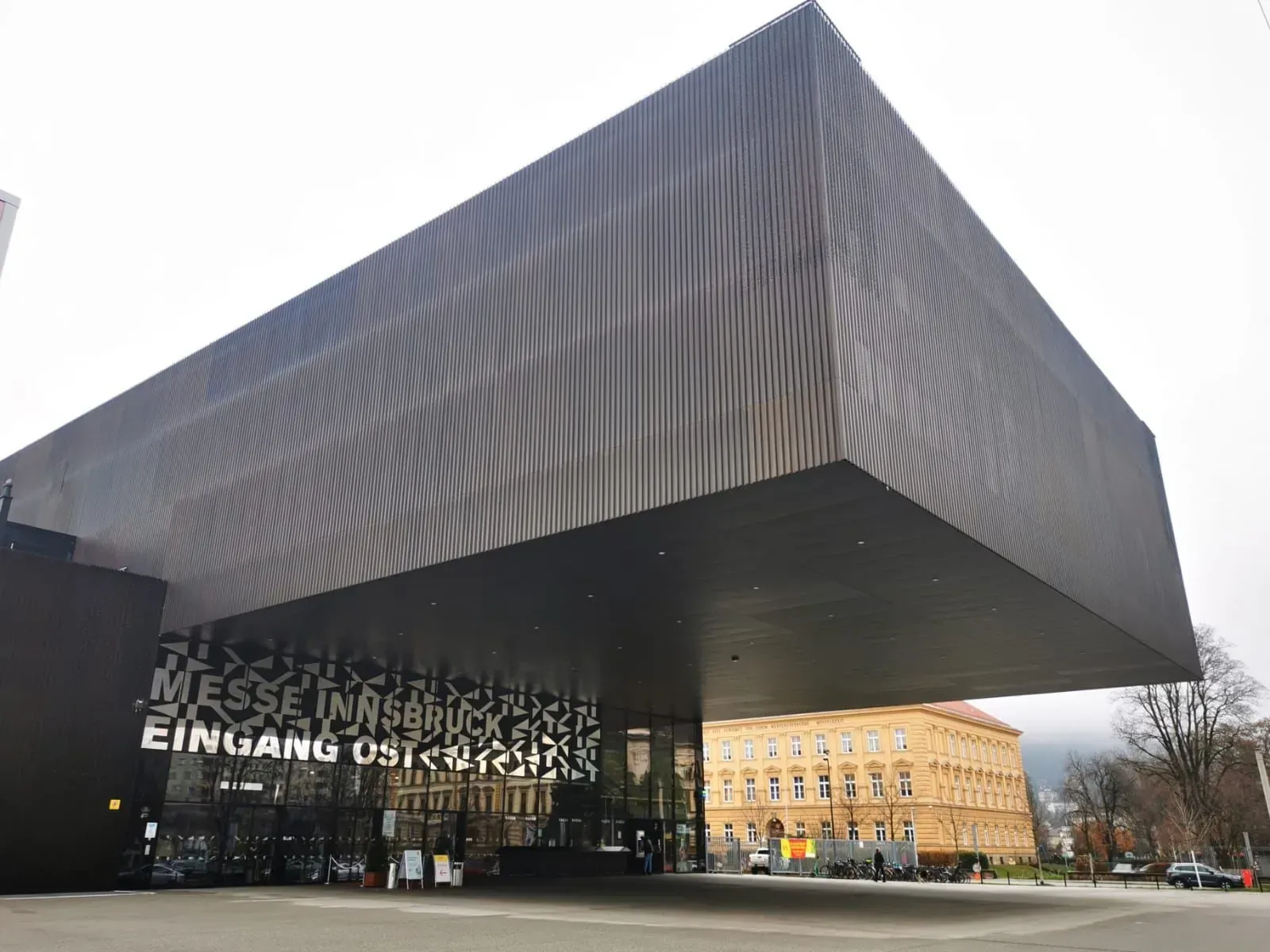 Messe Innsbruck Eingang Ost Gebäude