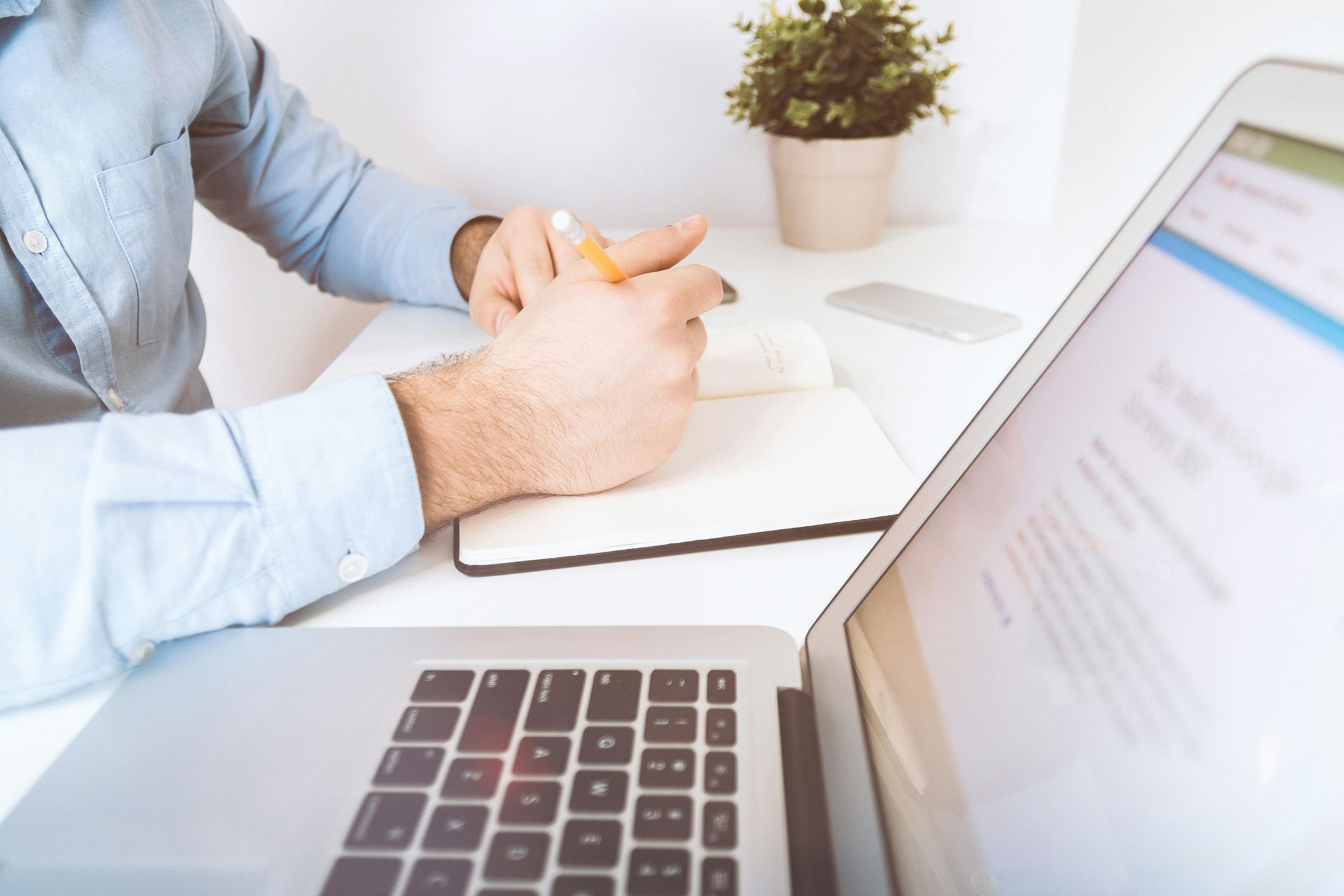 Dienstleister B2B Buchführung, Vorkontierung, Steuerberater Kommunikation, Rechnungen erstellen, Digitalisieren