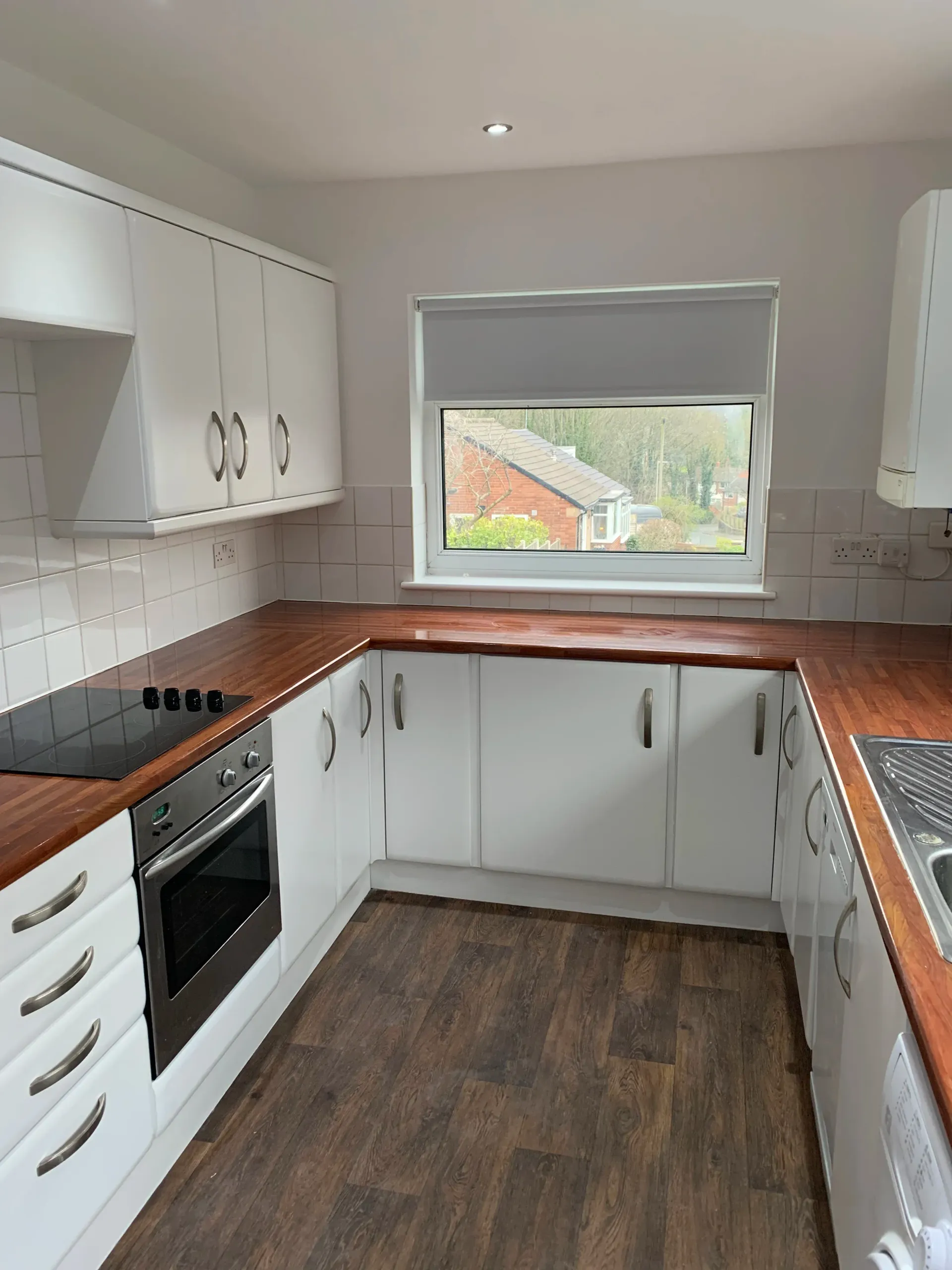 cost to spray paint kitchen cabinets