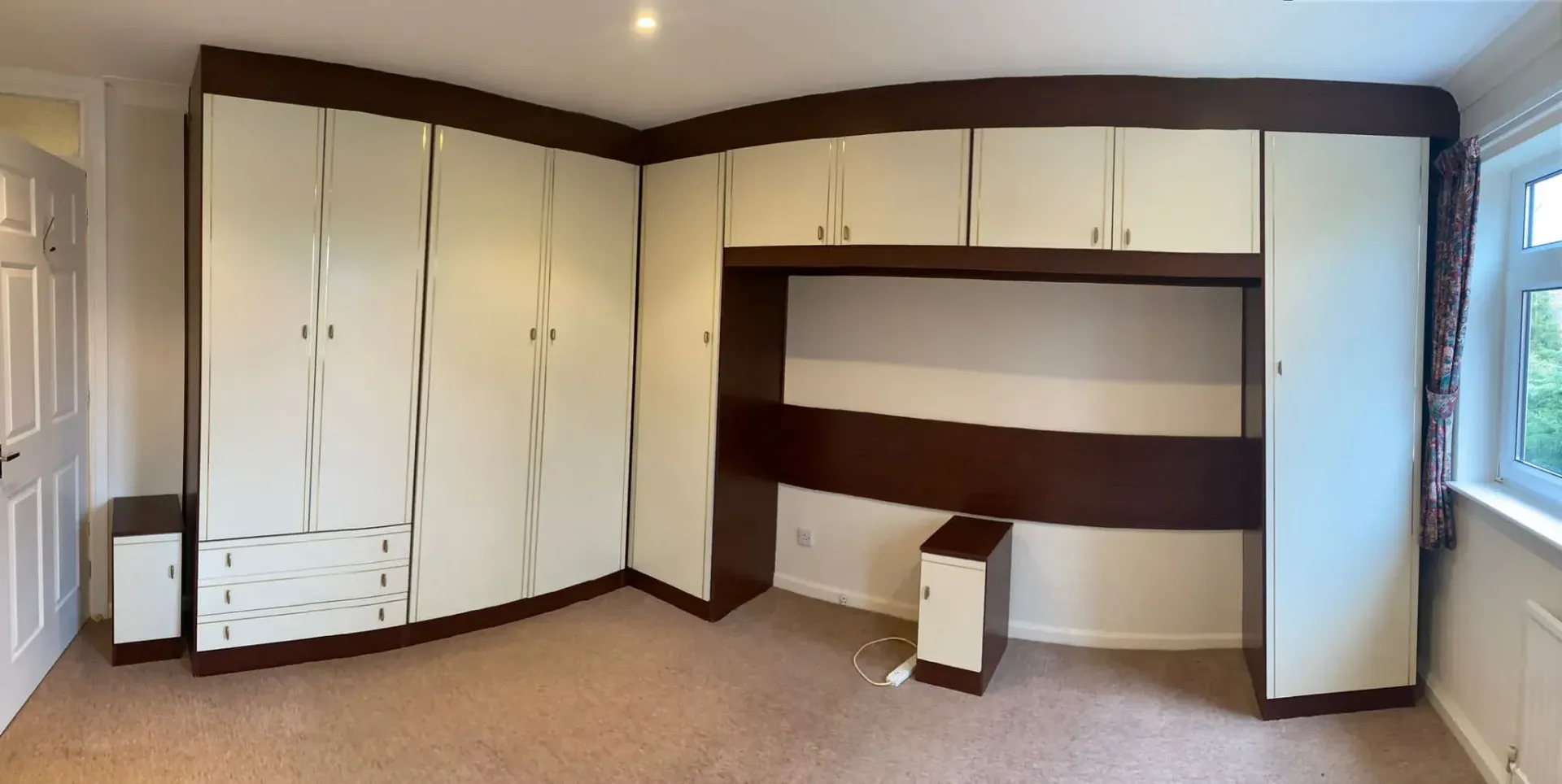 Spray painting wardrobe doors