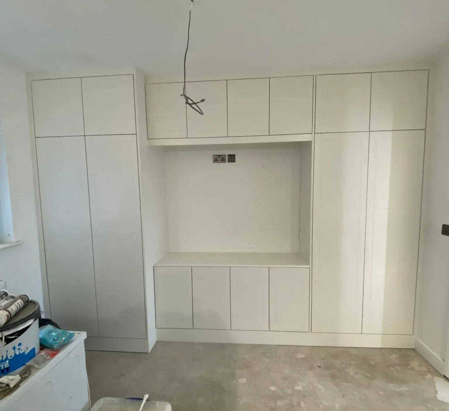 Spray Paint Wardrobe Doors