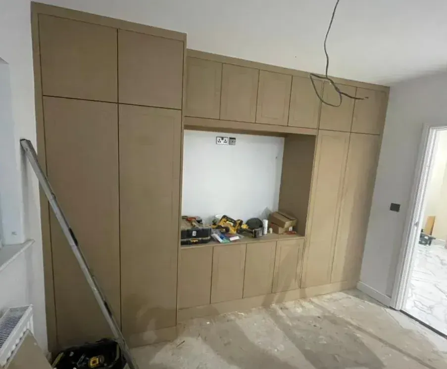 Spray Paint Wardrobe Doors