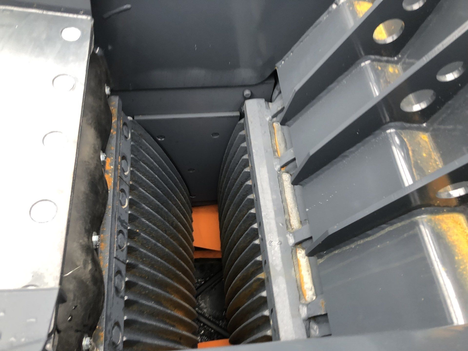 pflasterteinebrechen bauschuttbrechen steinebrechen brechenvonkleinensteinen brechenvongroßensteinen backenbrechanlage brechanlage