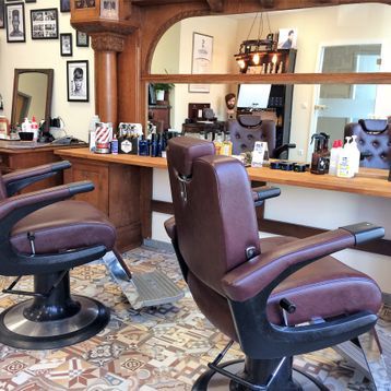 Hier geht's zum Barbershop Crehaartiv3 - Babershop