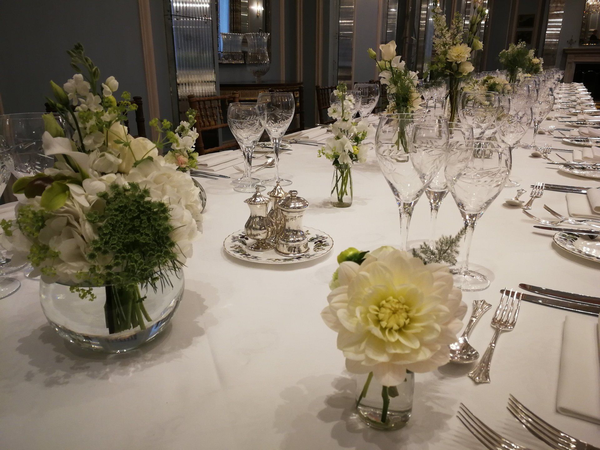 Cambridge Wedding Florist
Sustainable Wedding Florist