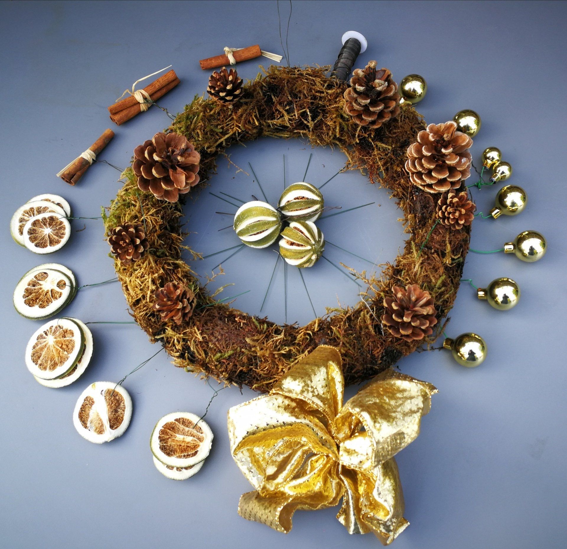 Cambridge Flower school
Botanical Workshops Cambridge
Cambridge Floristry Workshops
Sustainable Flower Workshops
Christmas Wreath Workshops
Cambridge Wreath Workshop
Cambridge Christmas Wreath
DIY Table Arrangement Boxes