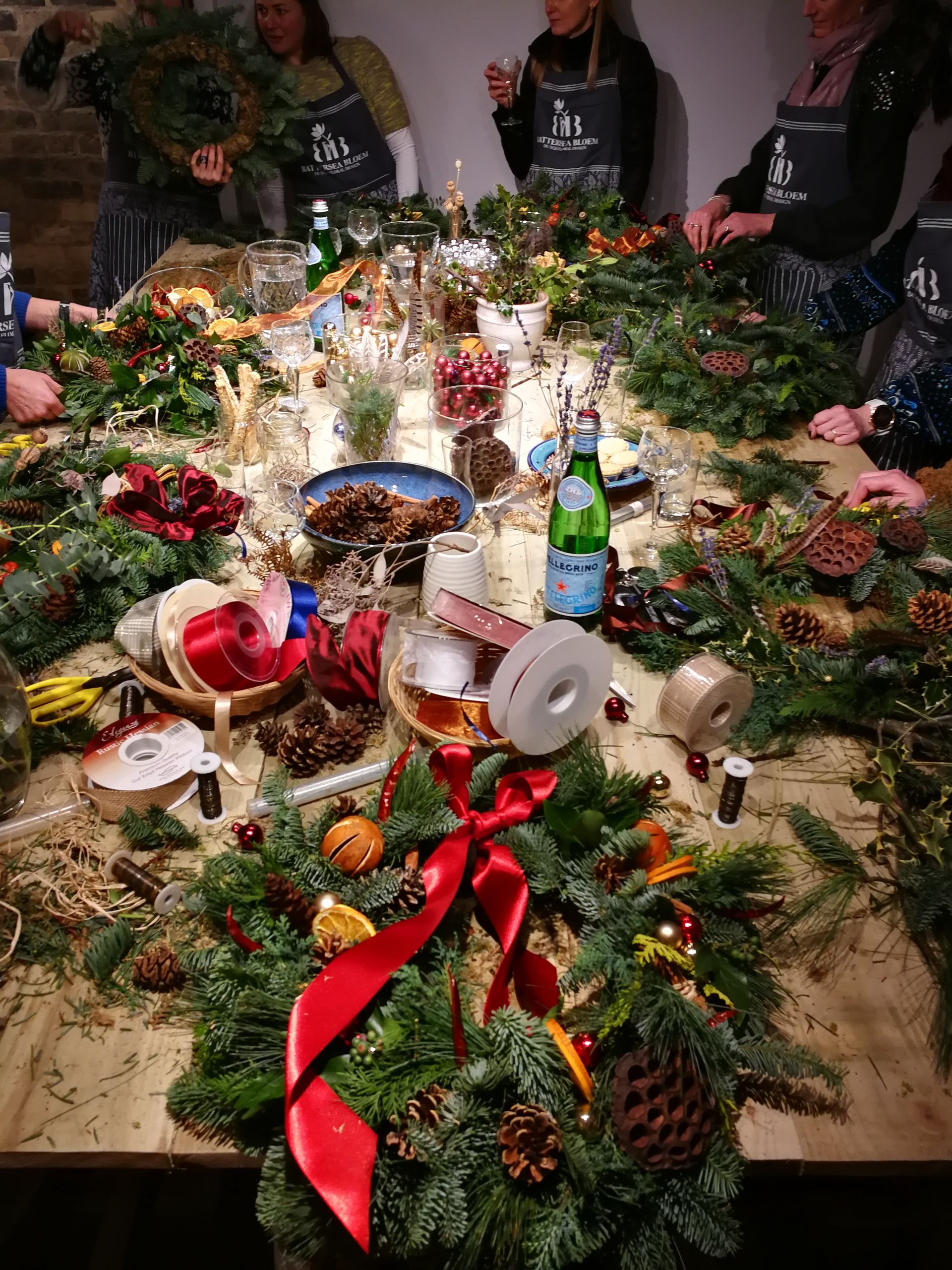 Cambridge Flower school
Botanical Workshops Cambridge
Cambridge Floristry Workshops
Sustainable Flower Workshops
Christmas Wreath Workshops
Cambridge Wreath Workshop
Cambridge Christmas Wreath
Air plant workshops