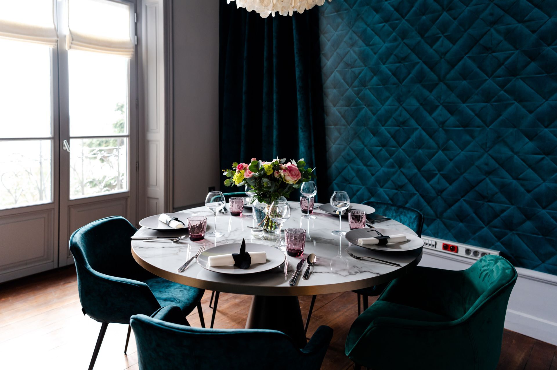 La Villa Margot location salles à manger privées pour vos repas d'affaires restaurant à Romans face Marques Avenue Drôme