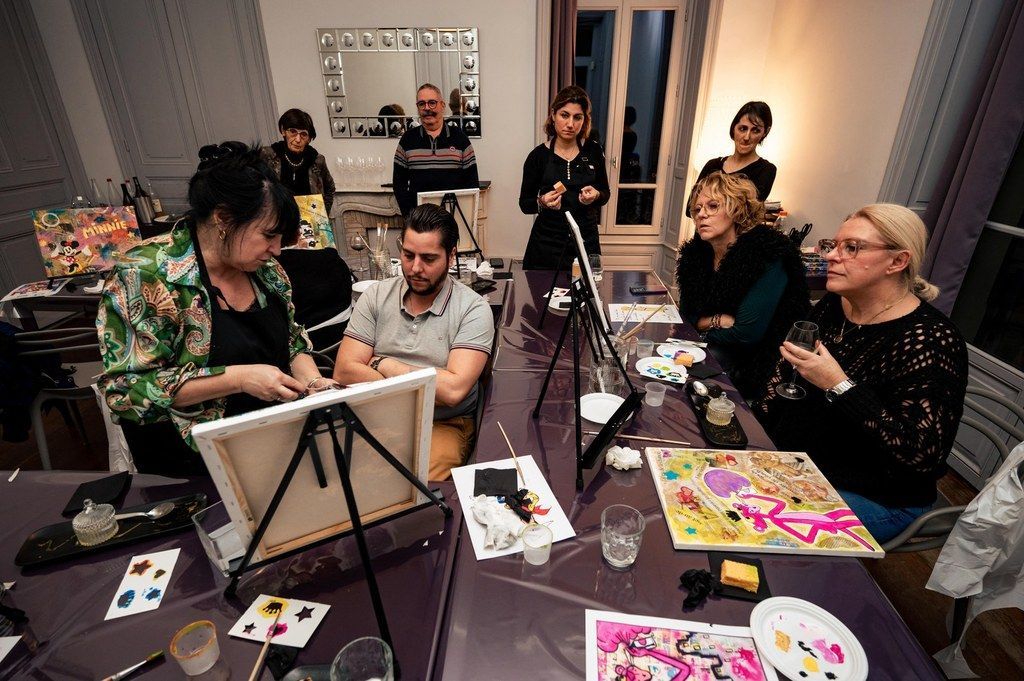 La Villa Margot salles à manger privées à Romans face Marques Avenue Drôme, Repas d'affaires, confidentialité, déjeuner de travail romans sur isère