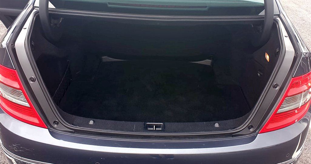 Coffre voiture après le passage de LAVE+