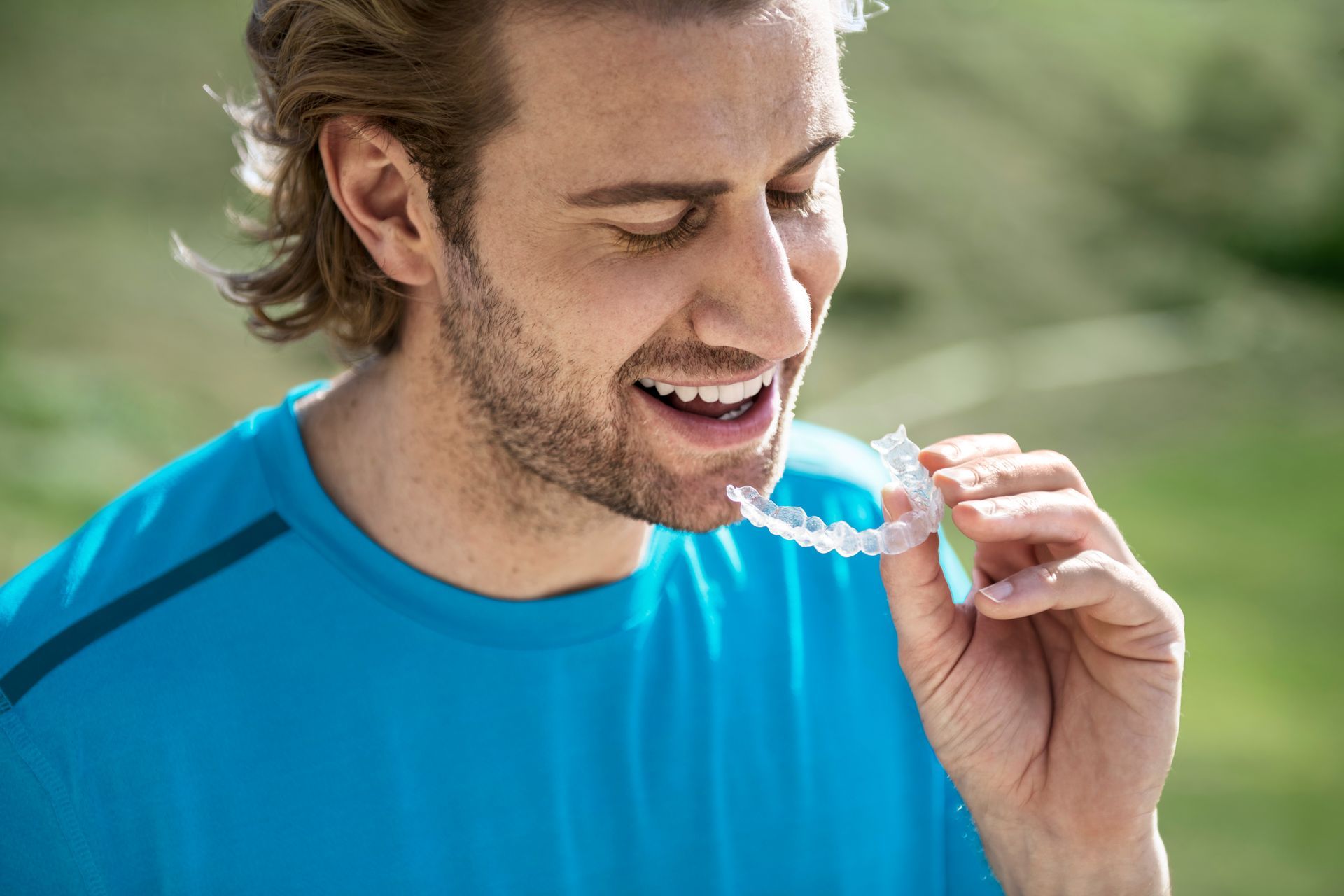 Herausnehmbar & hocheffektiv: Invisalign®. Expertenberatung im Raum Meerbusch.