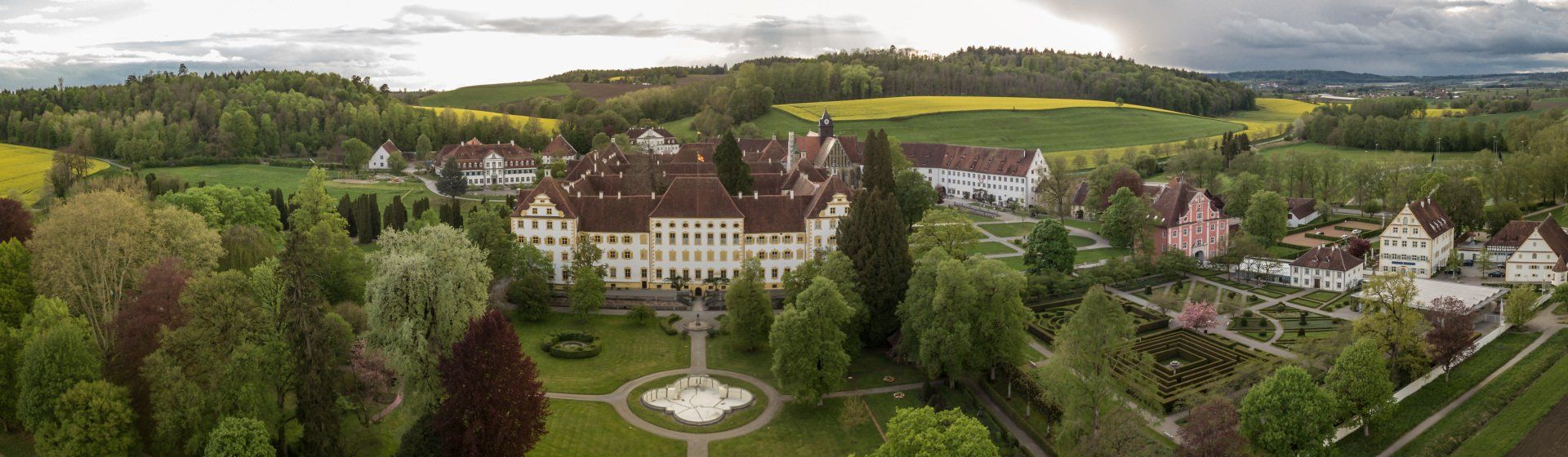 Salemer Schloss mit Park