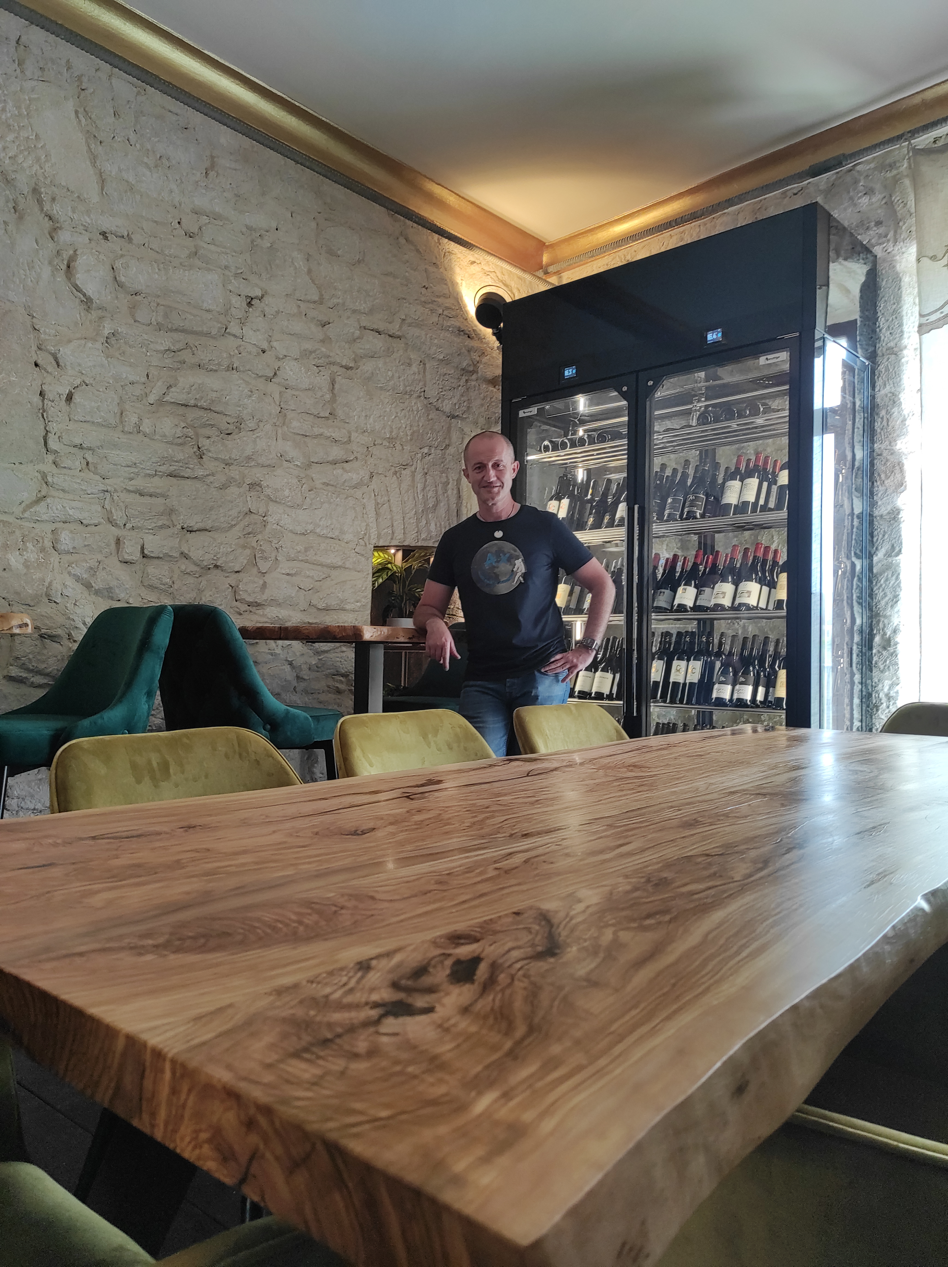 Tables de restaurant bois massif Corse