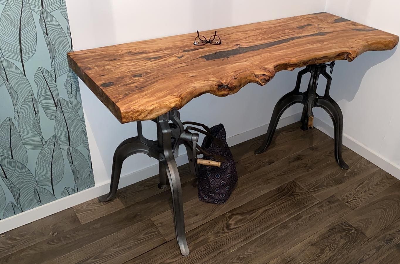 Console d'entrée en bois d'olivier