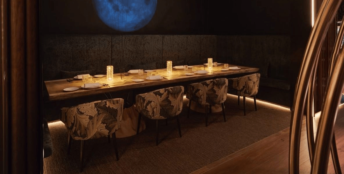 Tables de restaurant en bois sur mesure