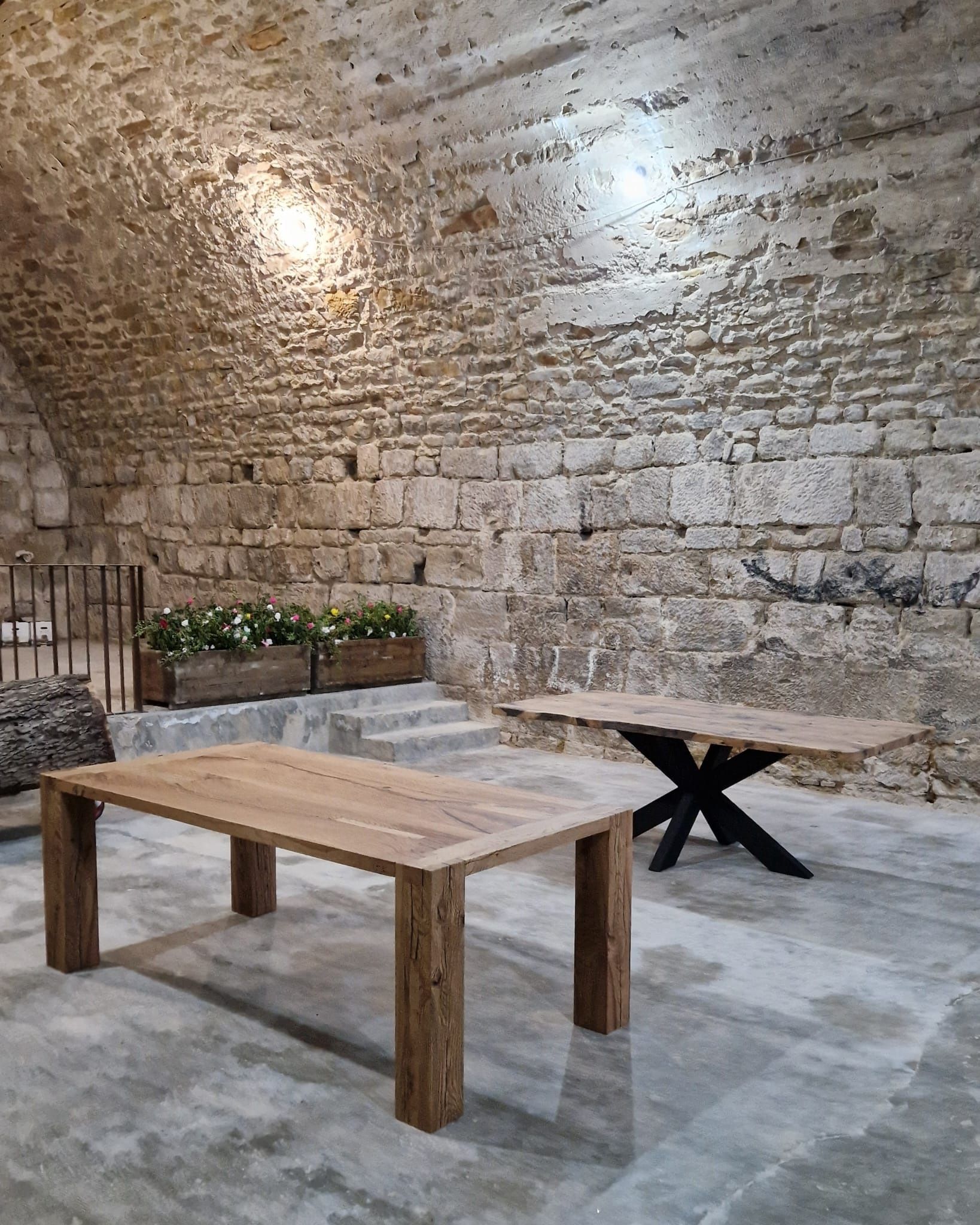 Lot de tables en chêne