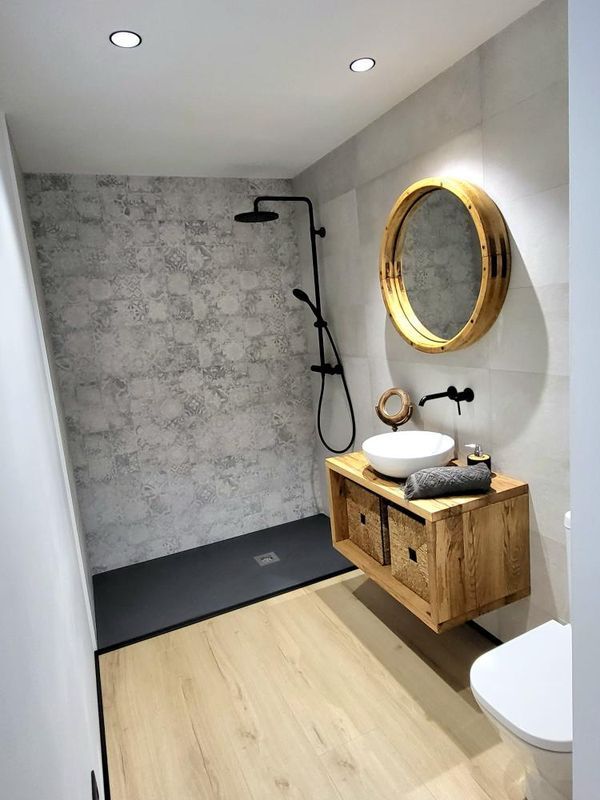 Meuble en bois de salle de bain rectangulaire creux pour mettre des paniers de rangement