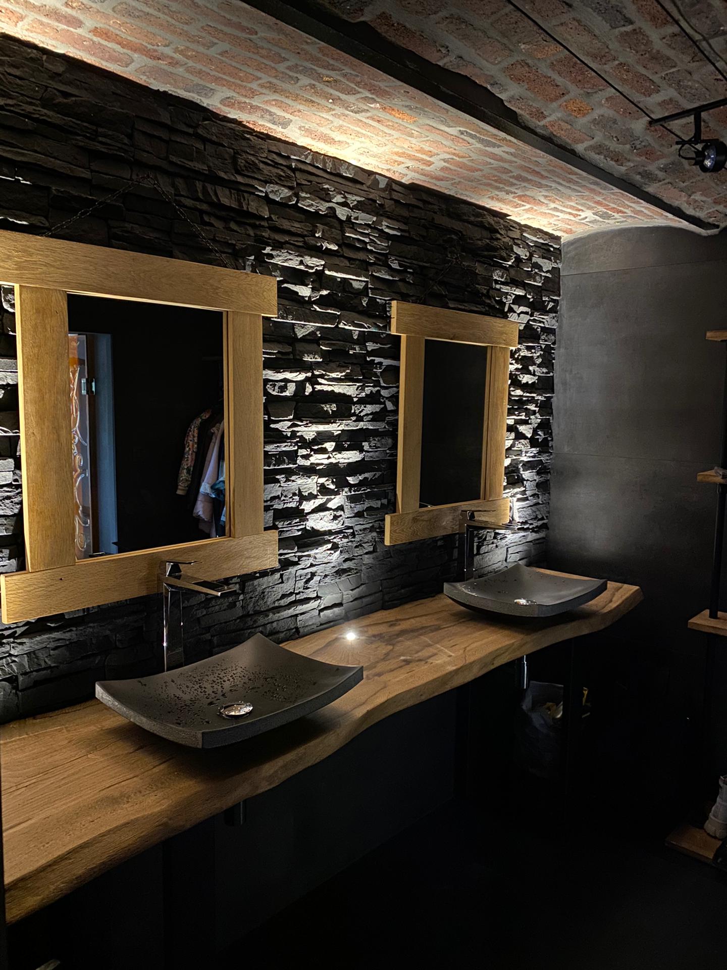 Meuble double vasque sur mesure en chêne massif de caractère