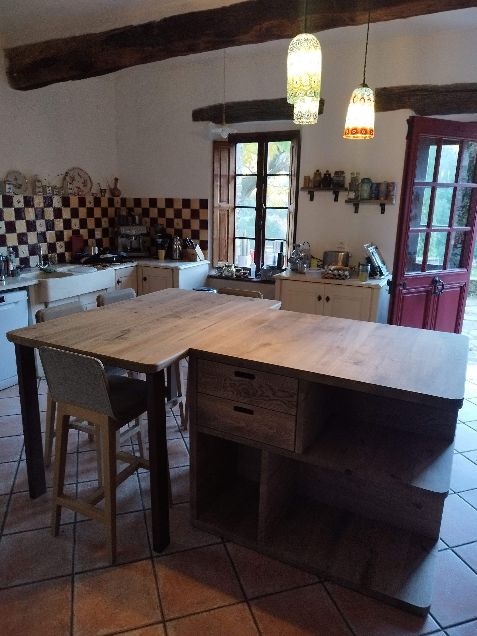 Table de cuisine et meuble assorti en frêne