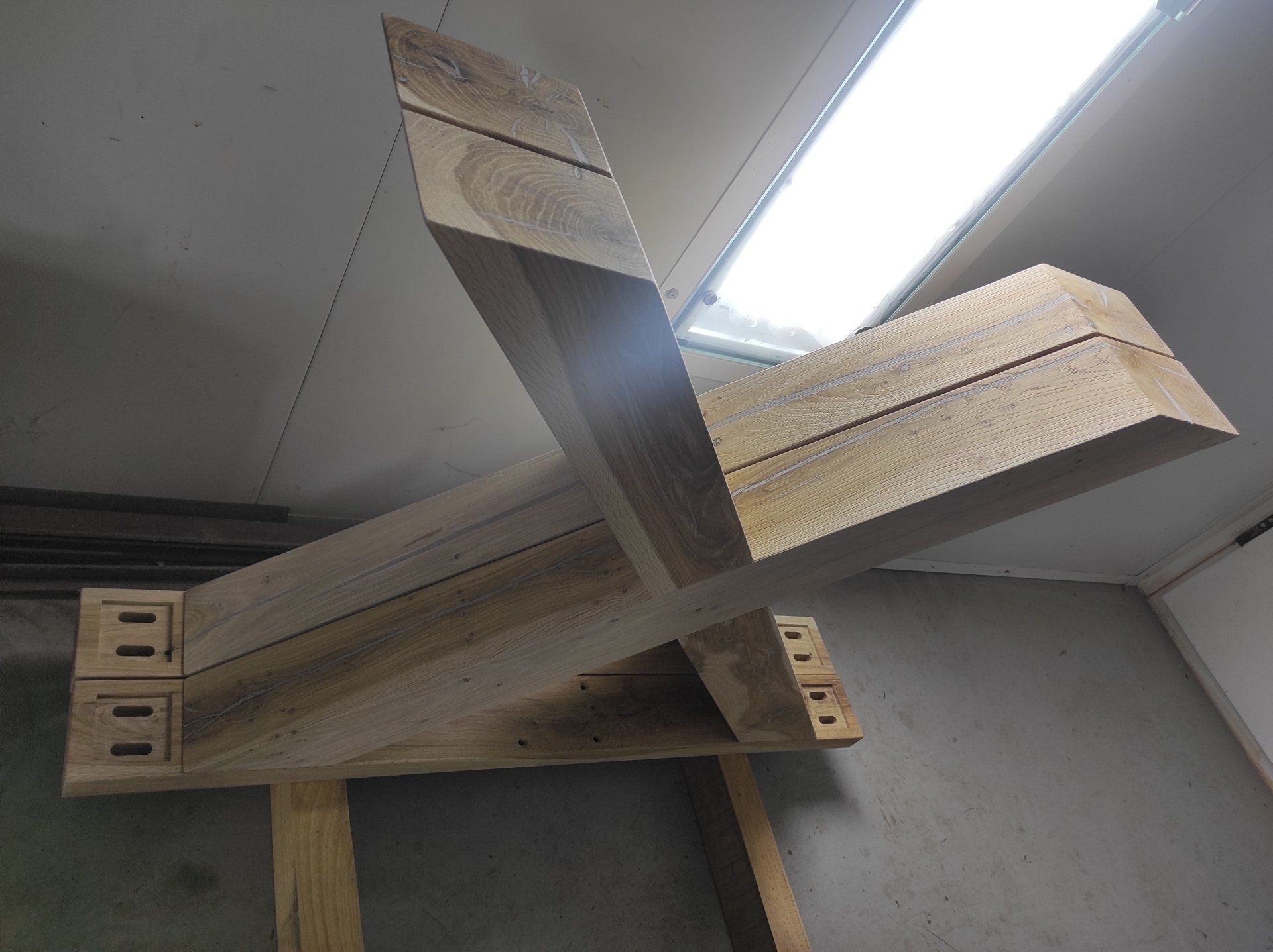 Pieds de table en bois massif sur mesure