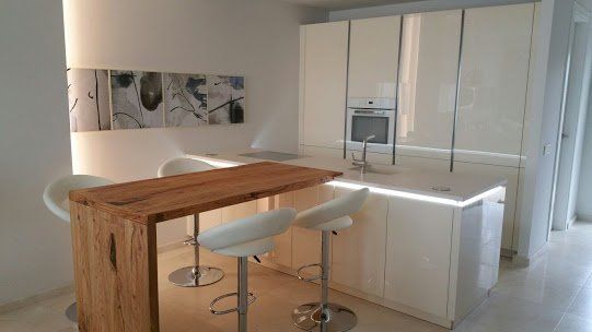 Plan de travail en bois d'olivier massif