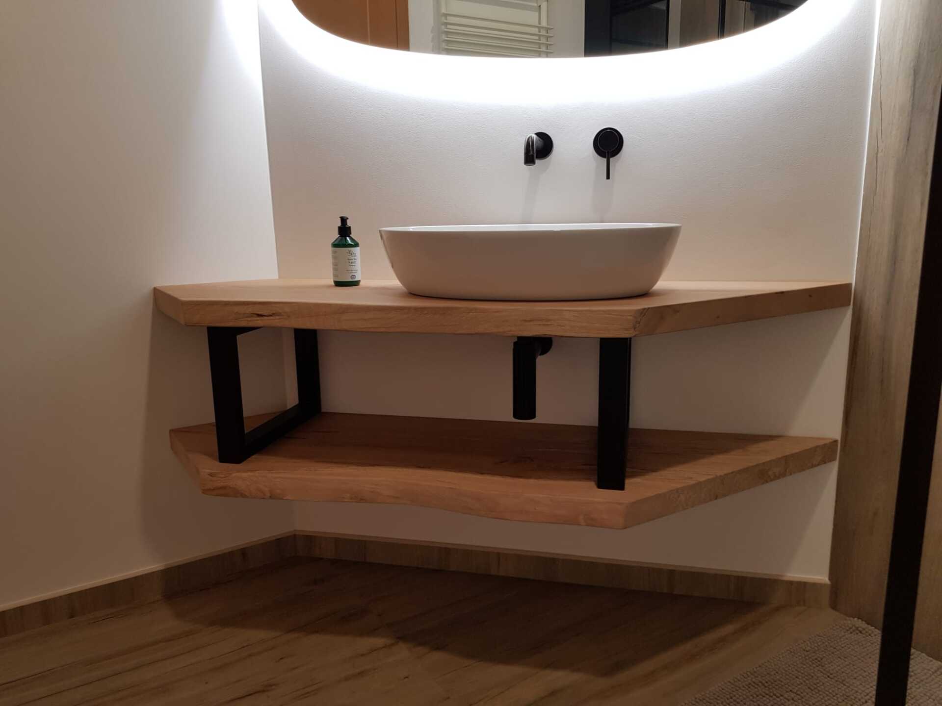 Plan pour vasque de sdb en hêtre avec étagère