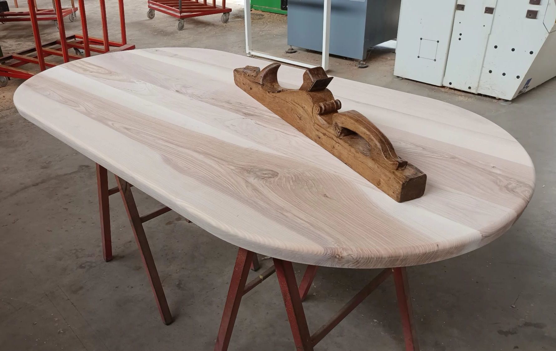 Plateau de table ovale en frêne