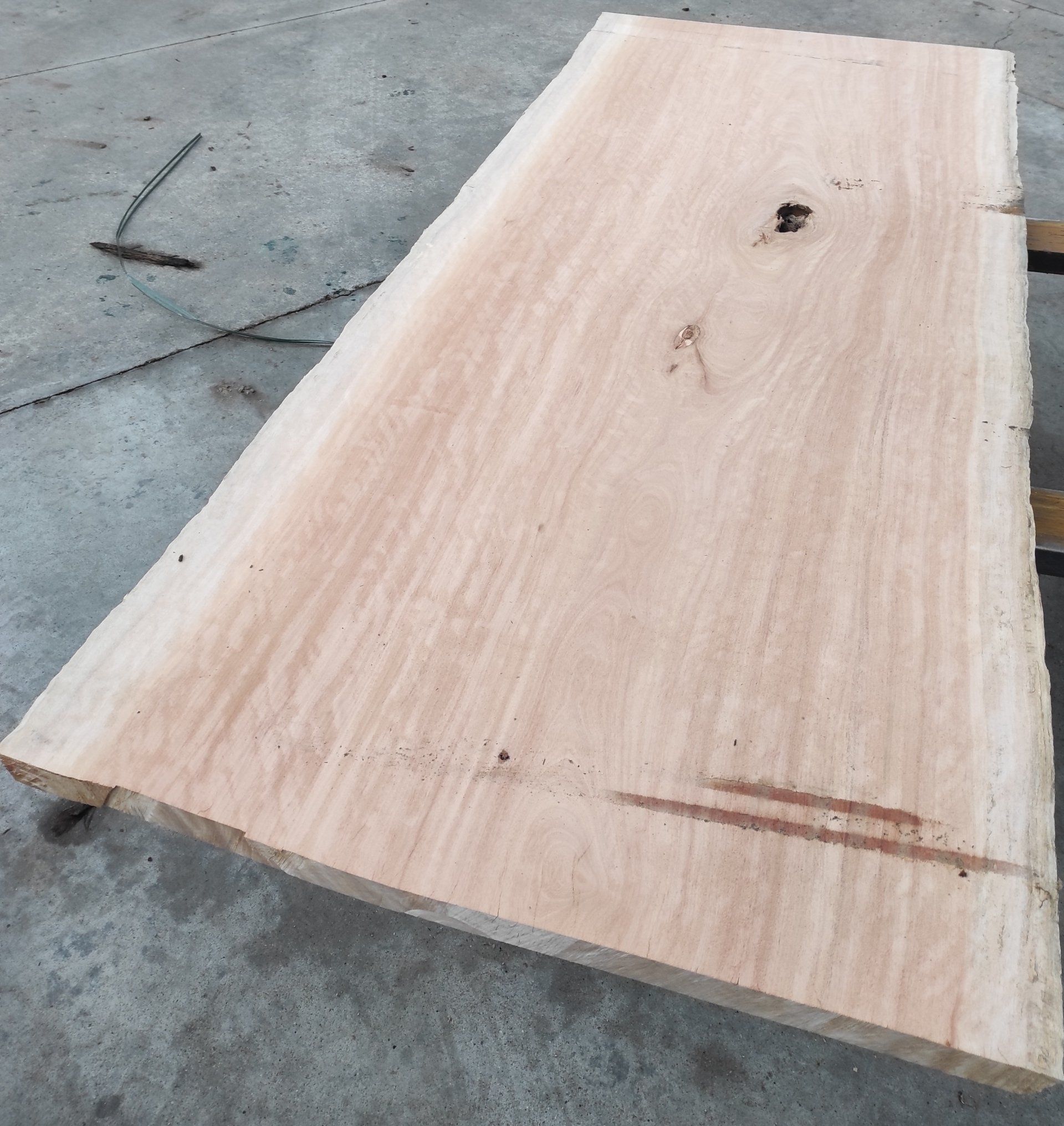 Plateau de table en cèdre