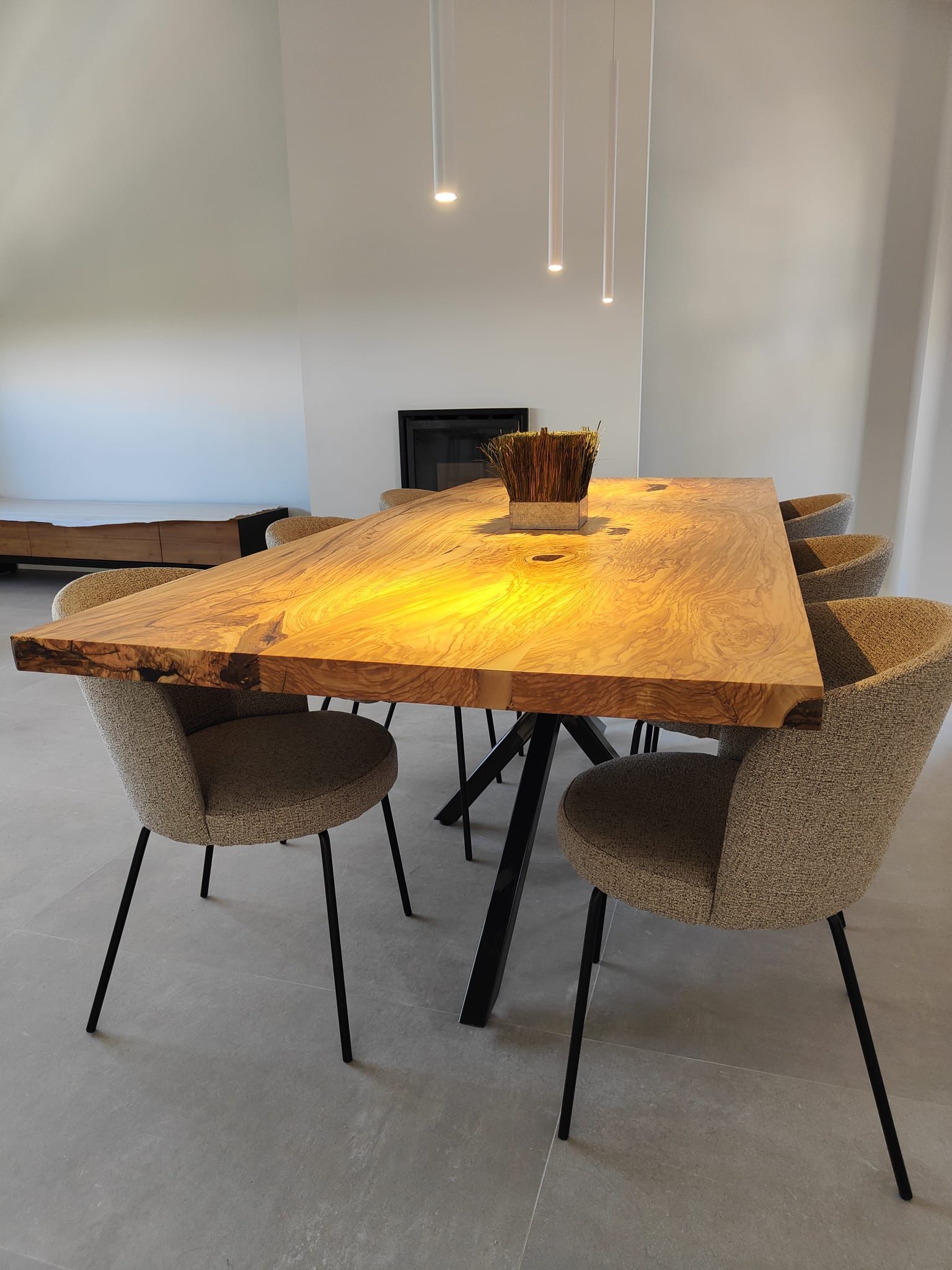 Table en olivier design