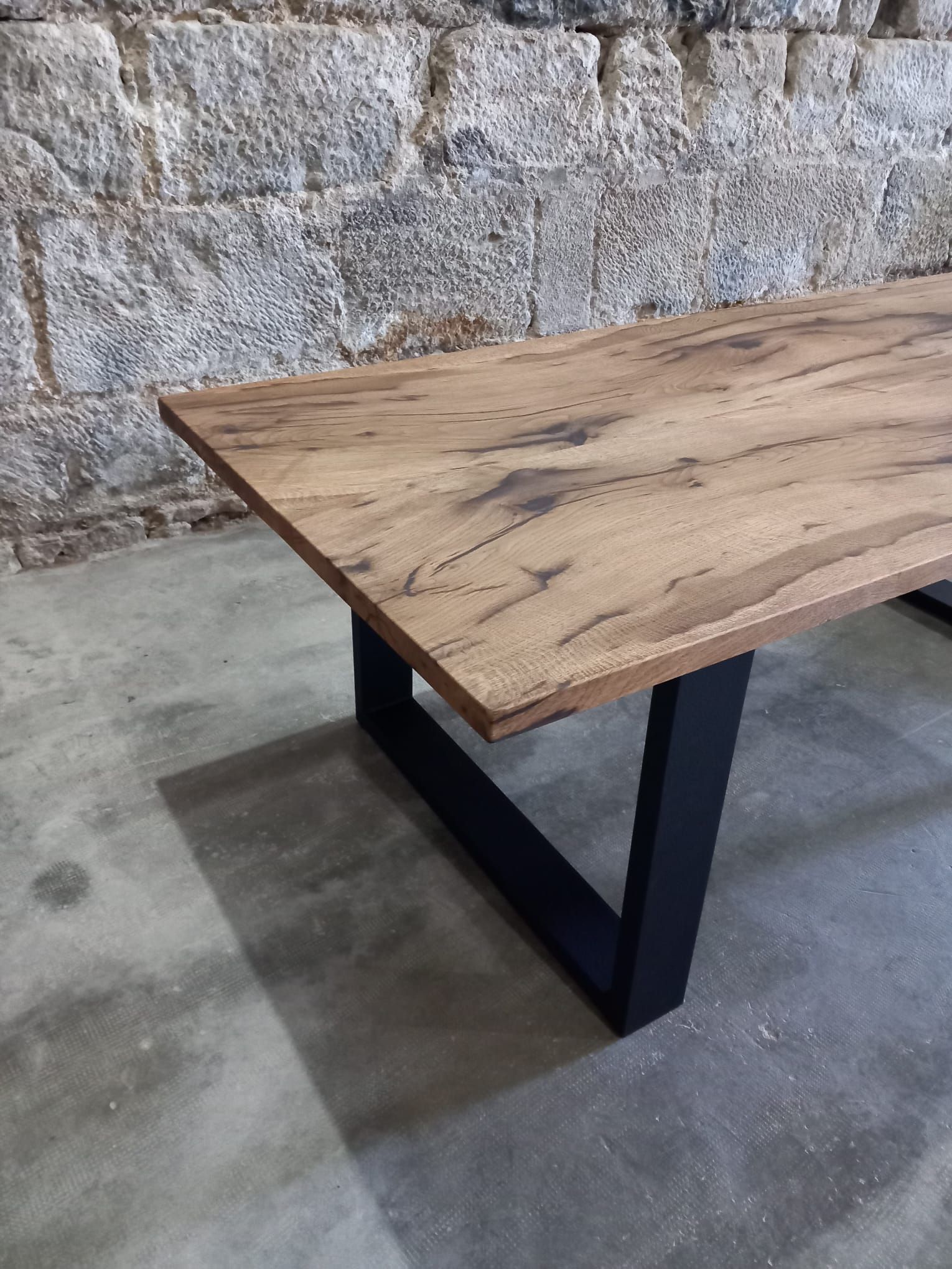 Table en chêne massif