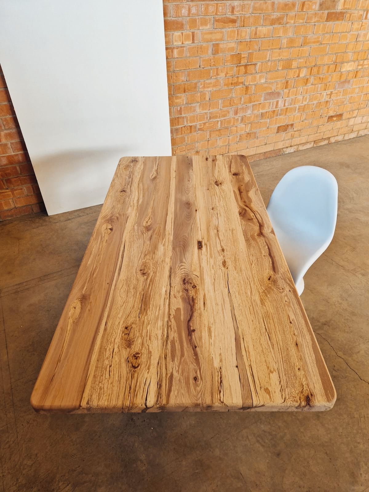 Découvrir aussi nos tables en hêtre massif