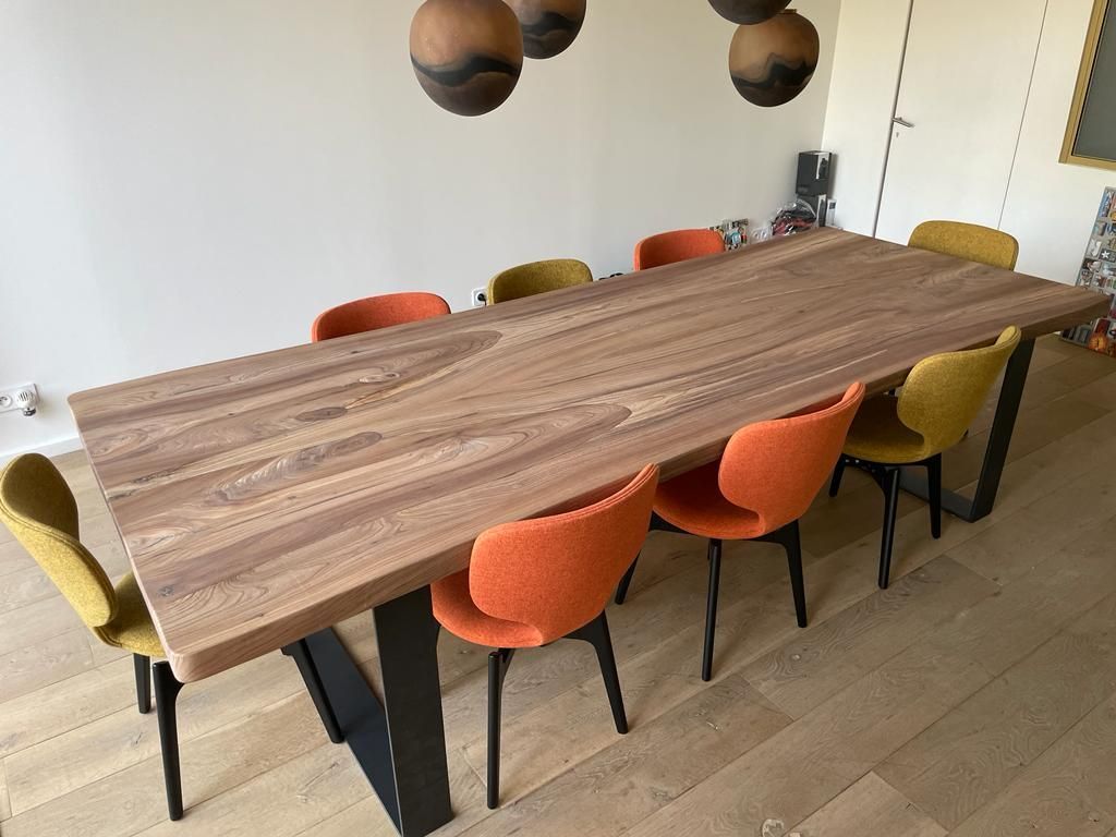 Table en orme massif