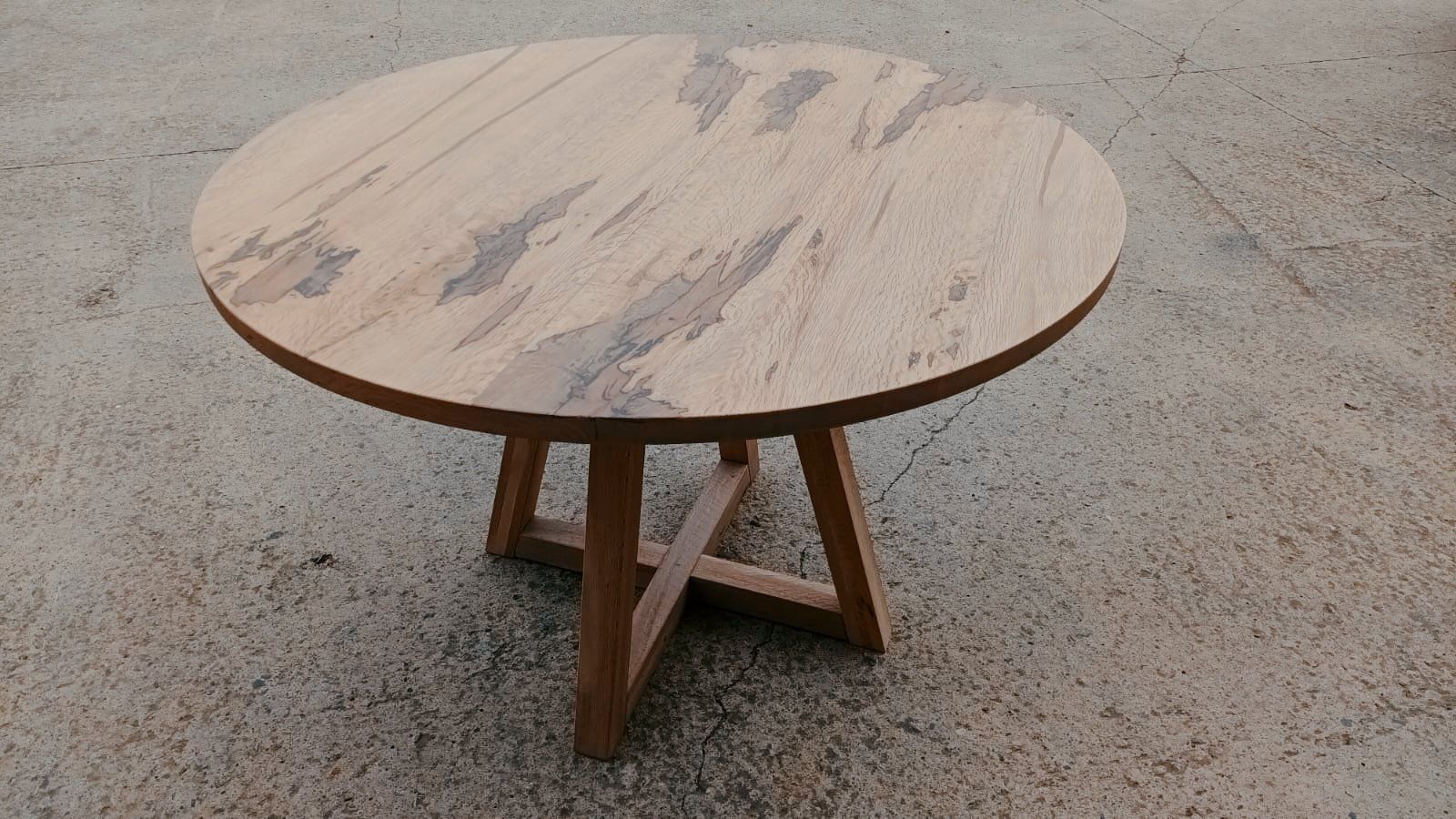 Table ronde bois massif
