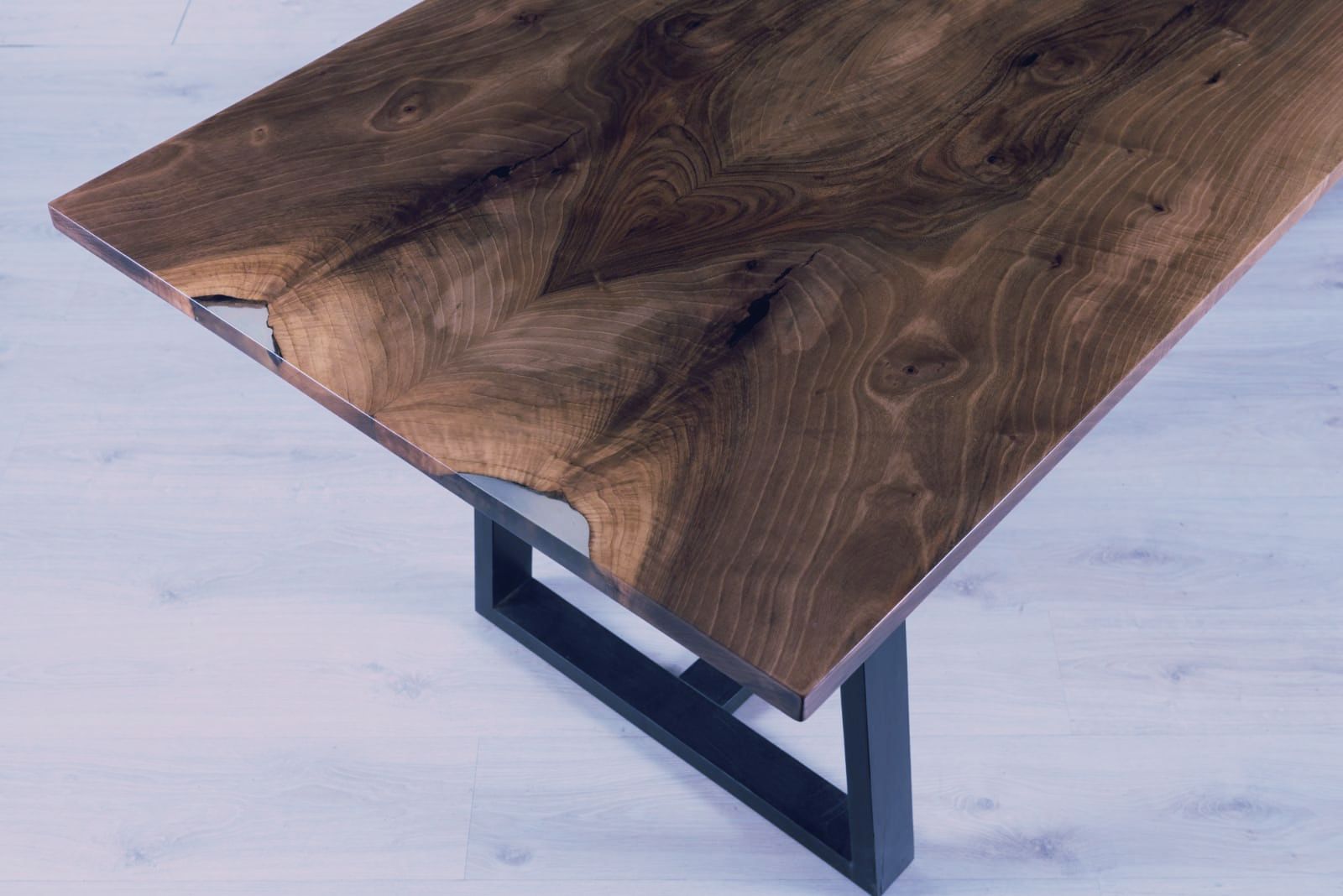 Grande table bois massif goutte d'eau