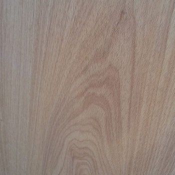 Présentation du tauari, bois exotique de couleur claire pour l'agencement intérieur (idéal pour escaliers)