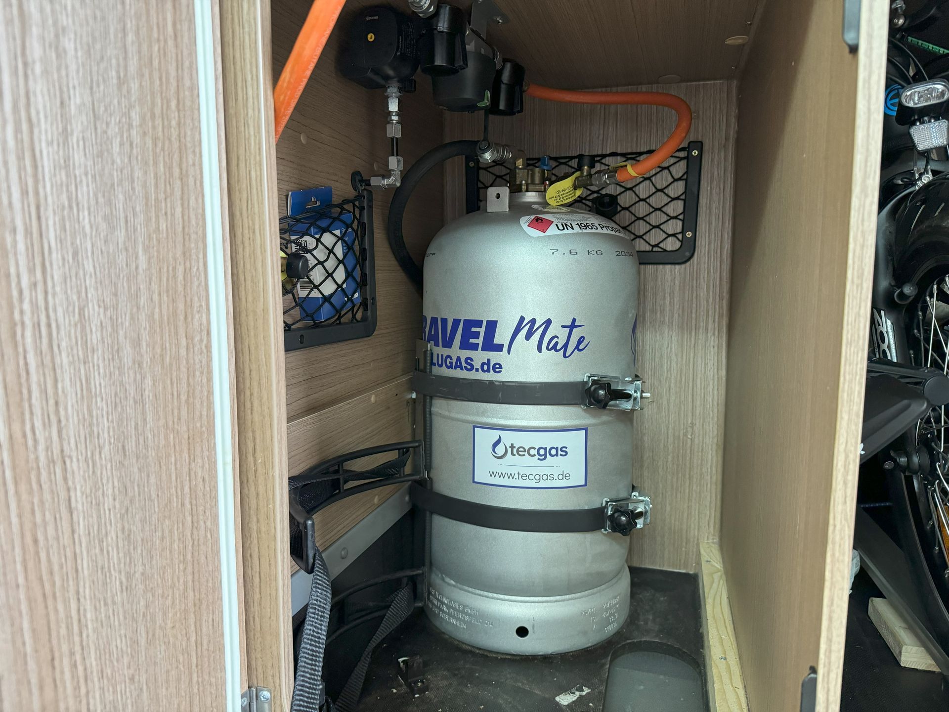 33,3 Liter Travel Mate in Gaskasten bei einem Carado T-4591 verbaut.