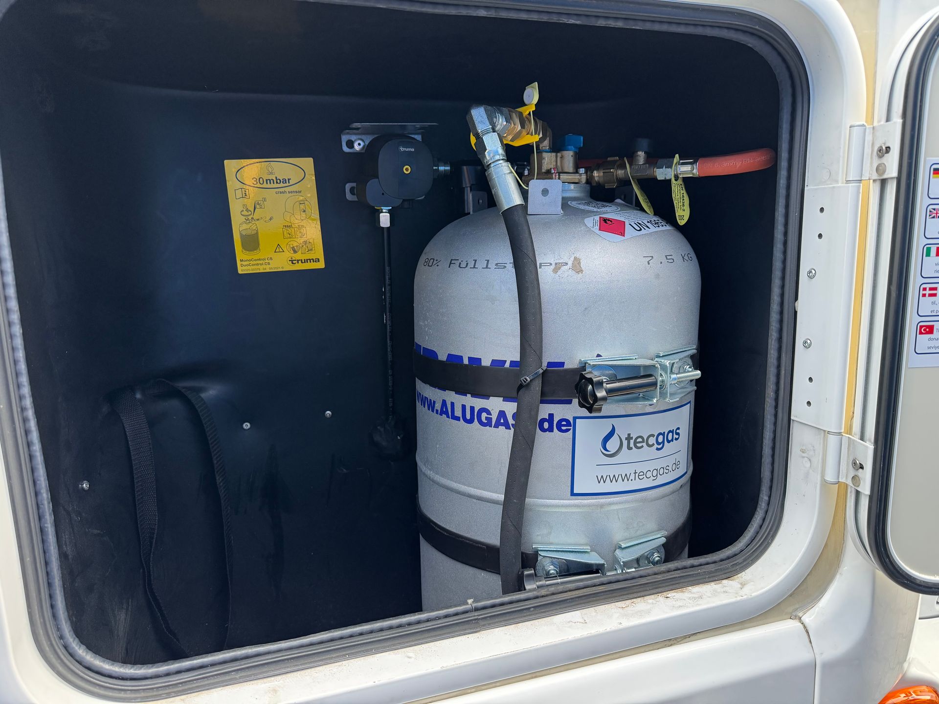 33,3 Liter Travel Mate in Gaskasten bei einem Carado T-4591 verbaut.