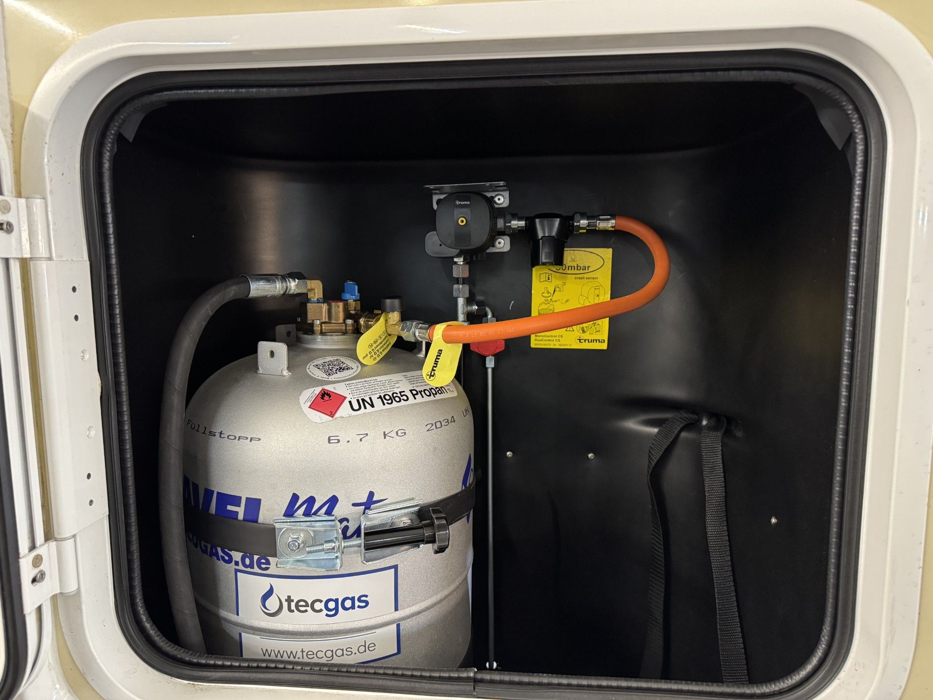 33,3 Liter Travel Mate in Gaskasten bei einem Carado T-4591 verbaut.